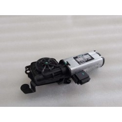 Moteur de réglage de la hauteur du siège - BYD - 15638247-00