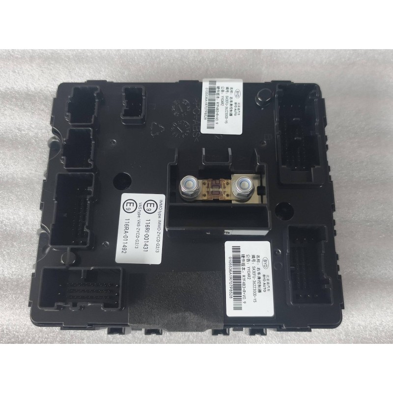 Contrôleur de carrosserie droit - BYD - 15627871-00