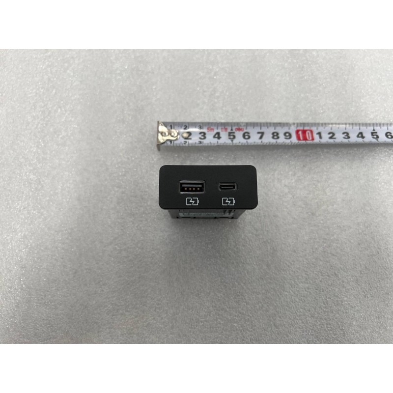 Connecteur de charge USB - BYD - 15611910-00