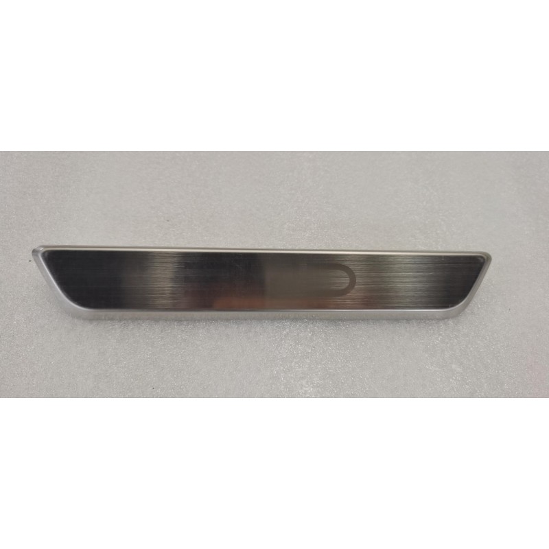 Seuil de porte arrière droit - BYD - 15465973-00