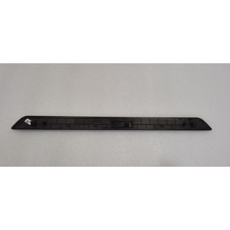 Panneau de seuil de porte avant droit - BYD - 15465971-00