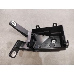 Support inférieur de boîte à fusibles de compartiment avant - BYD - 15183023-00