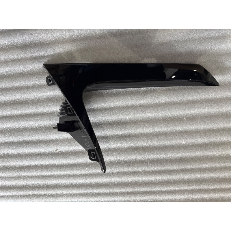Garniture droite de becquet - BYD - 15182696-00