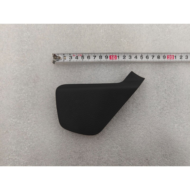 Couvercle d'ancrage inférieur de ceinture de sécurité passager avant - manuel - BYD - 14962107-00
