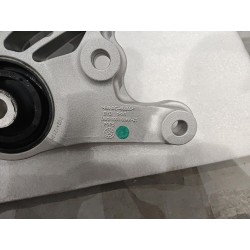 Support de montage avant du groupe motopropulseur - BYD - 14879237-00