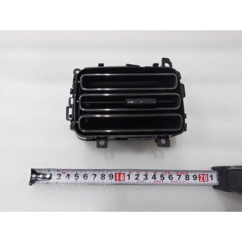 Grille d'aération gauche du tableau de bord - Finition hautement brillante - BYD - 14812801-00