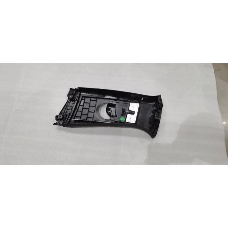 Blindage supérieur de montant B droit - BYD - 14774039-00