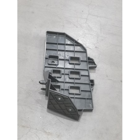 Support inférieur gauche, Pare-chocs arrière - BYD - 14679005-00