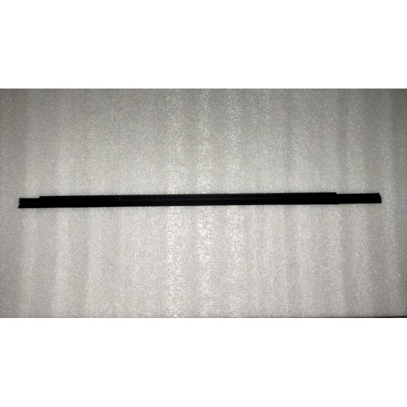 Bande d'étanchéité extérieure de la portière avant gauche - BYD - 14669975-00