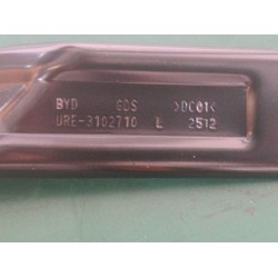 Support gauche de cache-boue de berceau avant - BYD - 14361905-00