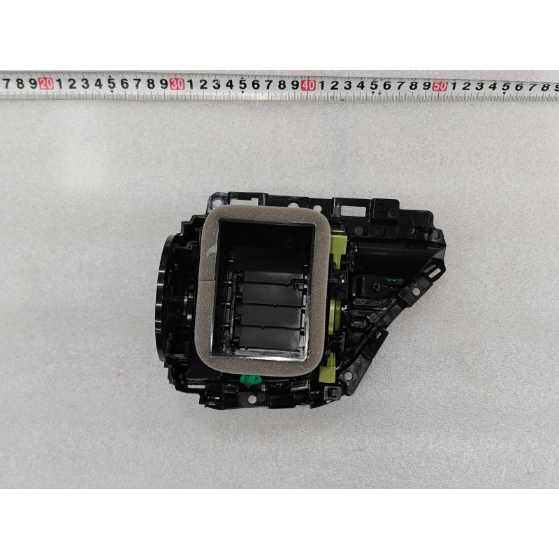 Aérateur gauche de tableau de bord-GREEN UB7 - BYD - 20320545-00
