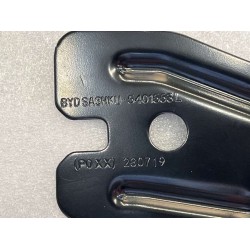 Support de montage supérieur de la ceinture de sécurité du pilier D gauche - BYD - 14342027-00