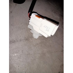 Boucle de ceinture de sécurité du siège arrière central - BYD - 14328252-00