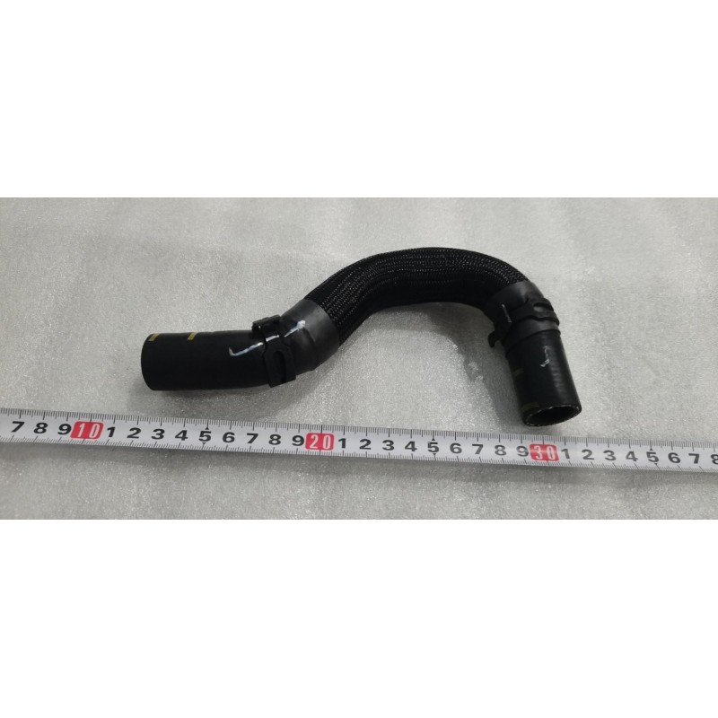 Tuyau d'entrée de la pompe à liquide de refroidissement du moteur - BYD - 14294777-00