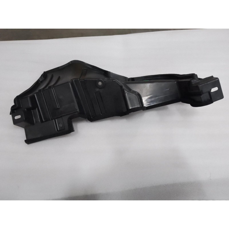 Déflecteur gauche du radiateur - BYD - 14233481-00
