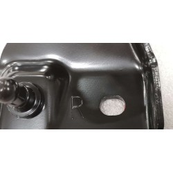 Support supérieur de vérin à gaz droit du couvercle du coffre - BYD - 14120437-00