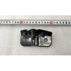 Support inférieur de vérin à gaz droit du couvercle du coffre - BYD - 14120435-00