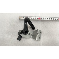 Capteur de hauteur de la suspension arrière droite - BYD - 14078656-00