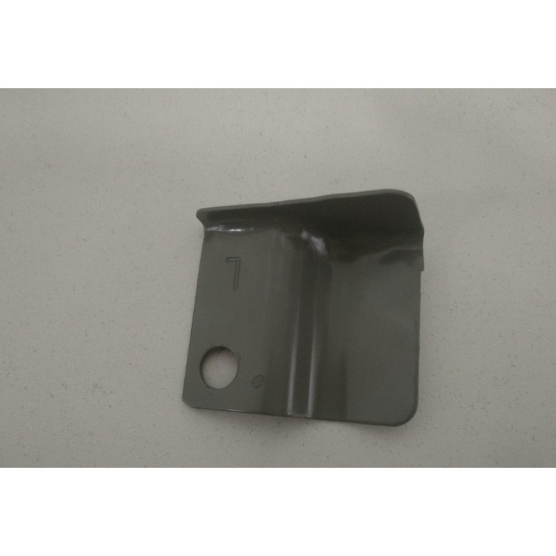 Support de couvercle avant gauche - BYD - 14043072-00