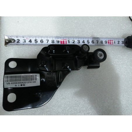 Poulie supérieure de porte arrière gauche - BYD - 14000915-00