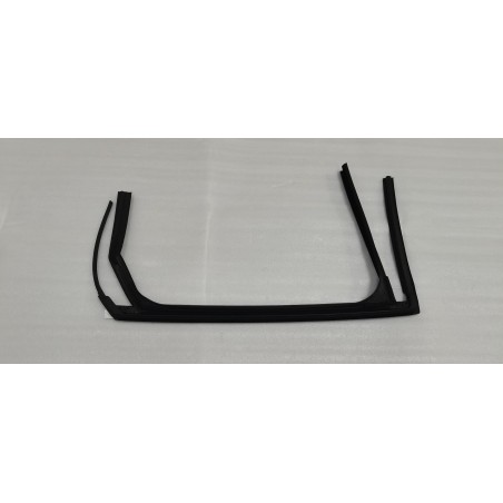 Canal de guidage de porte arrière droite - BYD - 13996486-00