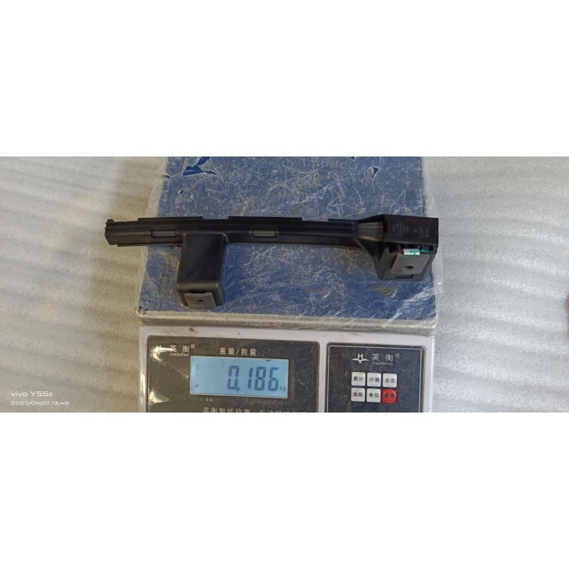 Rail de guidage mobile avant et canal de glissement de la porte avant droite - BYD - 13996465-00