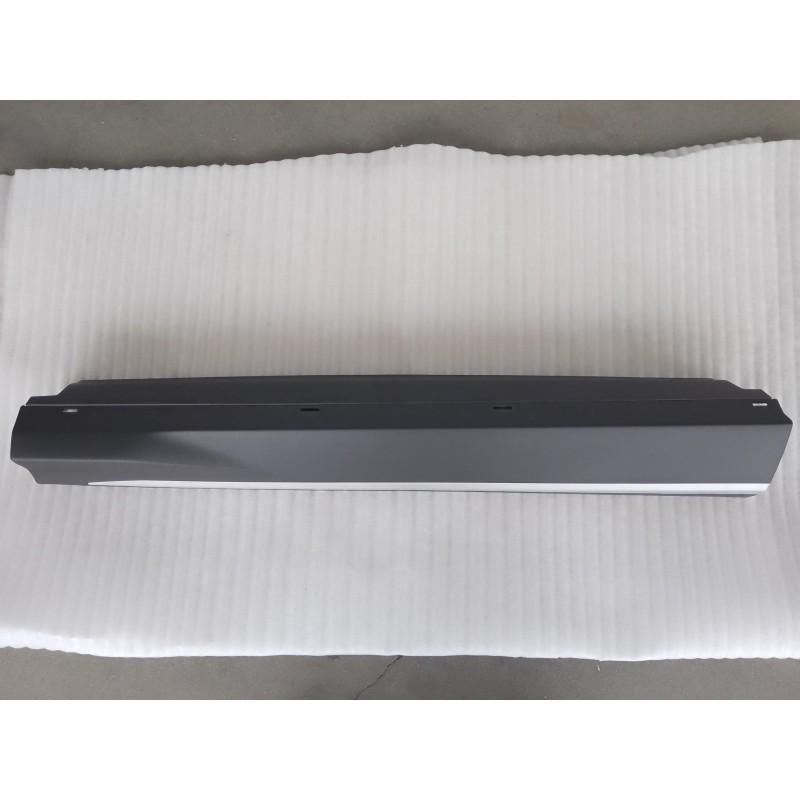 Panneau de jupe de la portière avant droite - BYD - 13992450-00
