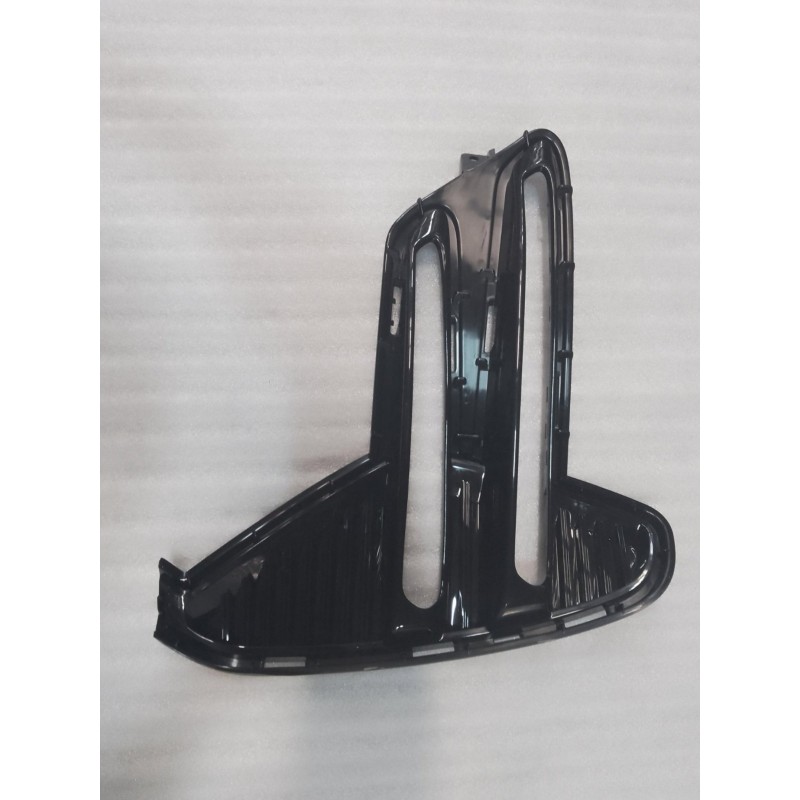 Garniture d'admission d'air gauche du pare-chocs avant - BYD - 13964220-00