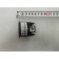 Éclairage intérieur arrière gauche - Noir foncé 5 - BYD - 13955936-00