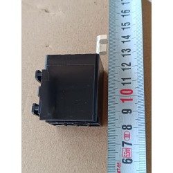 Boîte à fusibles enfichables 3 - BYD - 13935735-00