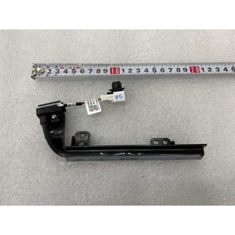 Lumière ambiante gauche du tableau de bord - BYD - 13889530-00