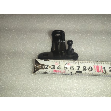 Support supérieur de vérin à gaz gauche du couvercle du coffre - BYD - 13874063-00