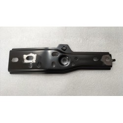 Support de montage droit du plancher de la poutre tubulaire - BYD - 13867687-00
