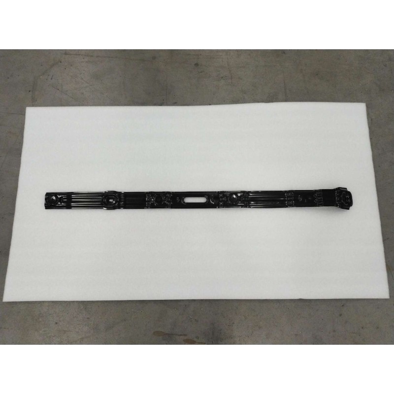 Support gauche du garde-boue du sous-châssis avant - BYD - 13867679-00