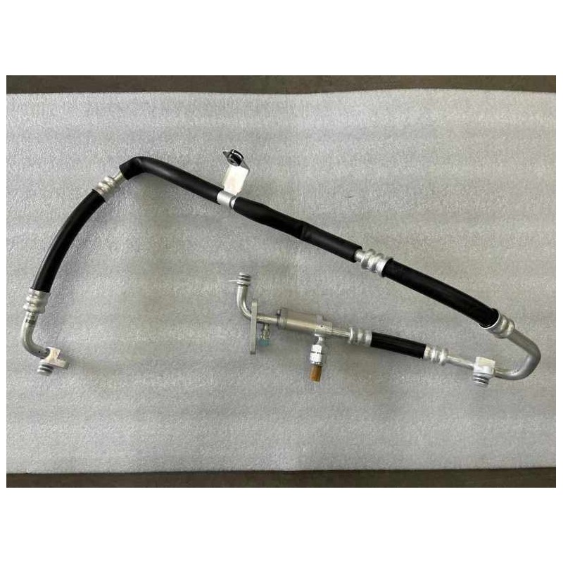 2 de tuyau d'aspiration du compresseur - BYD - 13867658-00