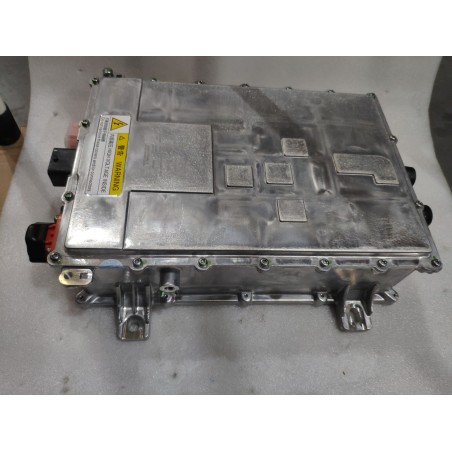 Alimentation électrique embarquée bidirectionnelle - BYD - 13859993-00