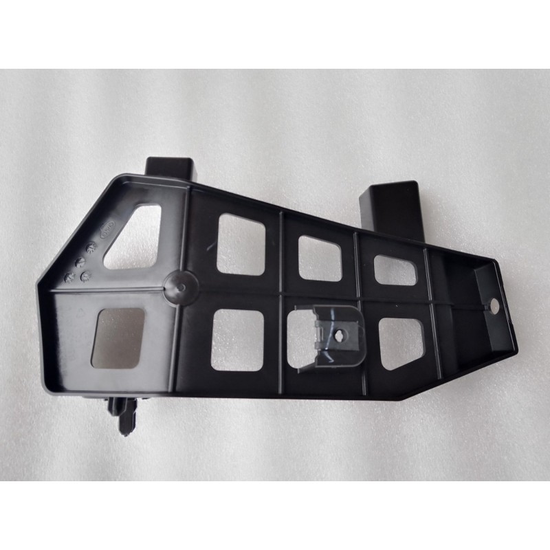 Support d'appui inférieur gauche du pare-chocs arrière - BYD - 13856457-00