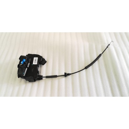 Corps de serrure de la portière avant droite - BYD - 13856319-00
