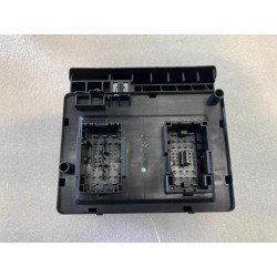 Corps de la boîte à fusibles du compartiment avant - BYD - 13846755-00