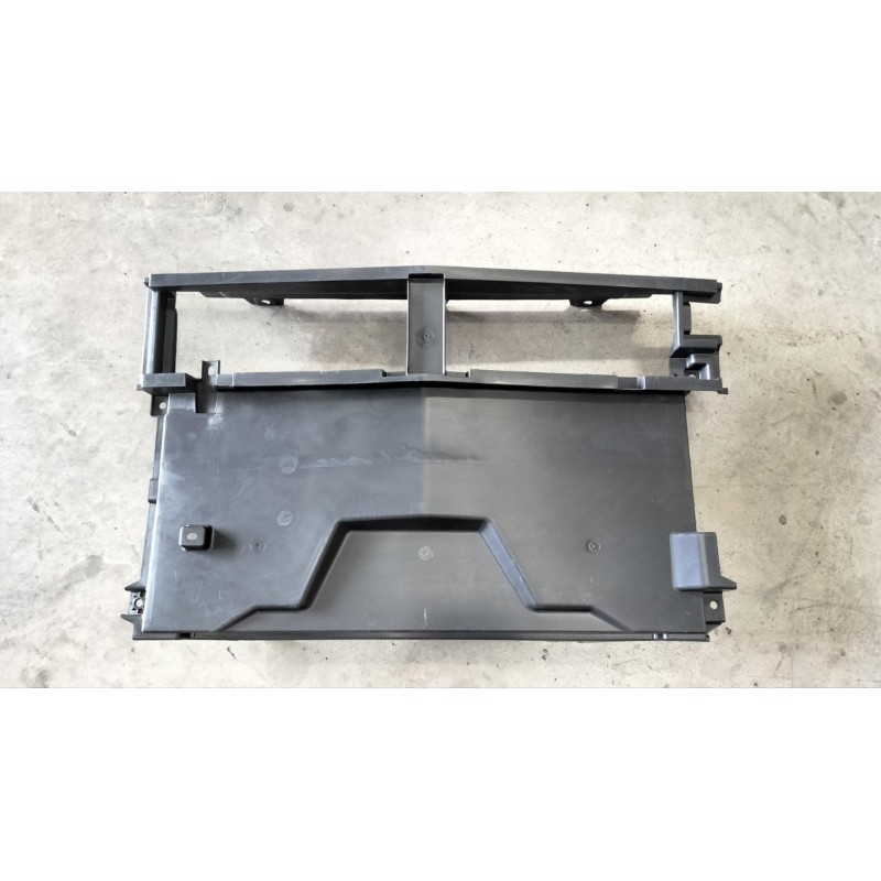 Déflecteur entièrement fermé - BYD - 13828555-00