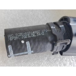 Tuyau de sortie de liquide de refroidissement de l'échangeur de chaleur à plaques - BYD - 13828535-00