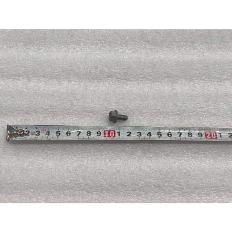 Boulon à bride hexagonale avec dent sur la surface d'appui - BYD - 13819024-00