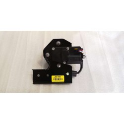 Valve électrique à trois voies de liquide de refroidissement - BYD - 13816313-00