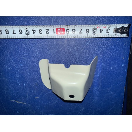 Support de butoir inférieur de couvercle de coffre droit - BYD - 19958999-00