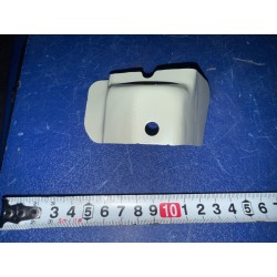 Support de butoir inférieur de couvercle de coffre droit - BYD - 19958999-00