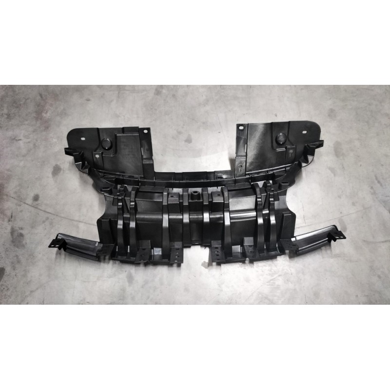Support de montage supérieur du pare-chocs avant - BYD - 13806916-00
