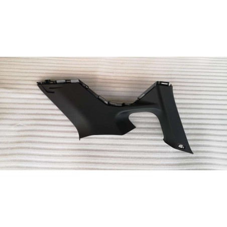 Protection supérieure du pilier C droit - Noir foncé 5 - BYD - 13773672-00