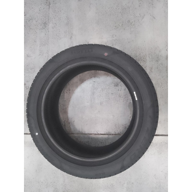 Pneu radial - BYD - 13766320-00