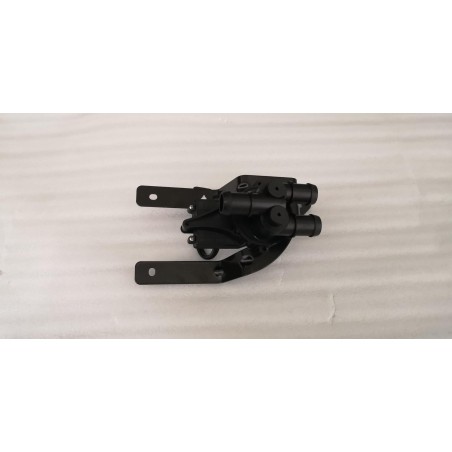 Valve électrique à trois voies de liquide de refroidissement - BYD - 13762012-00