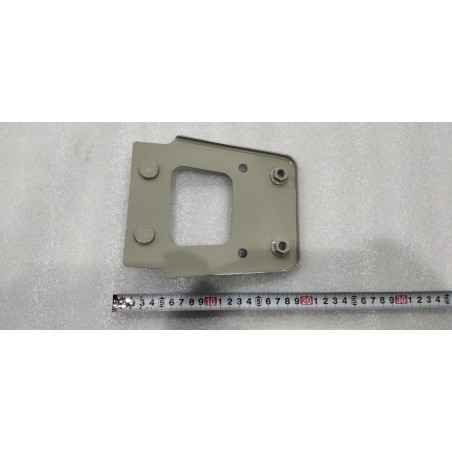 Plaque de fixation gauche de poutre de pare-chocs arrière - BYD - 19958953-00